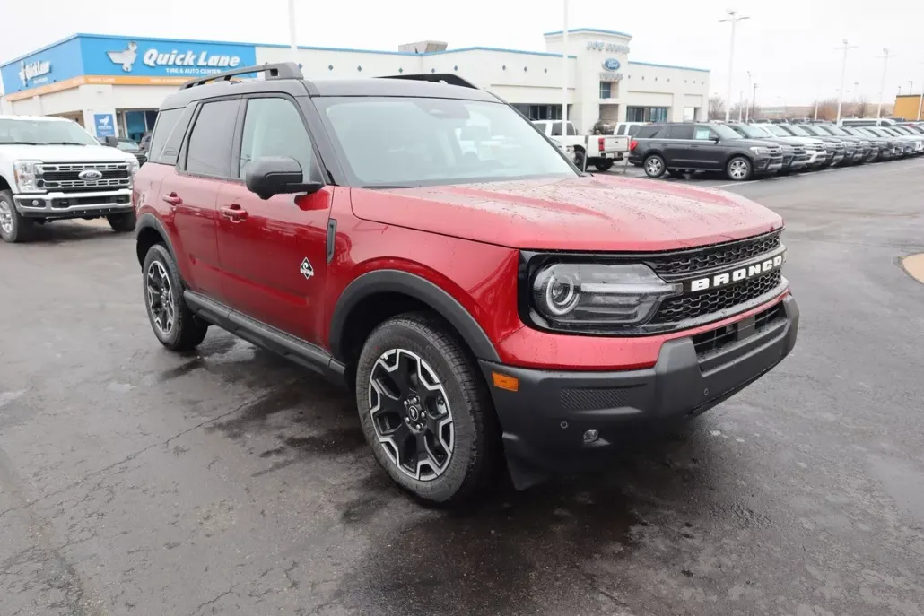 2025 Ford Bronco Sport Outer Banks photo 1