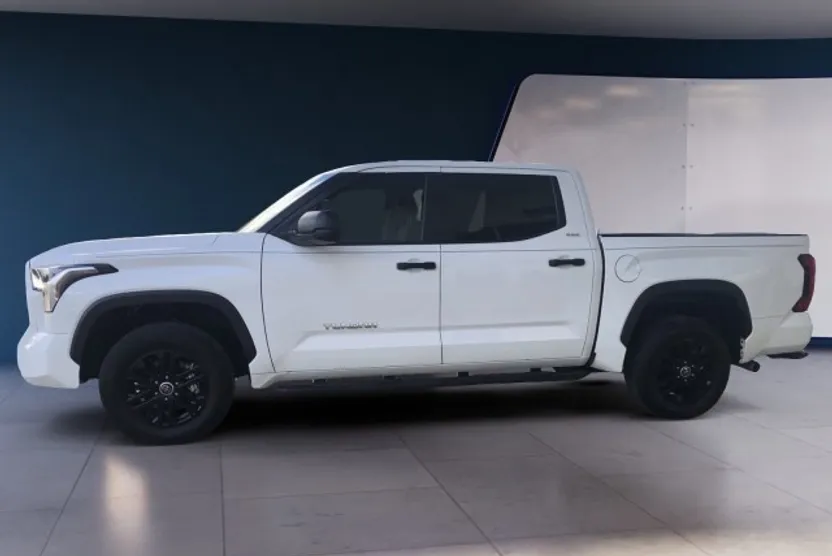 2024 Toyota Tundra SR5 CrewMax photo 1
