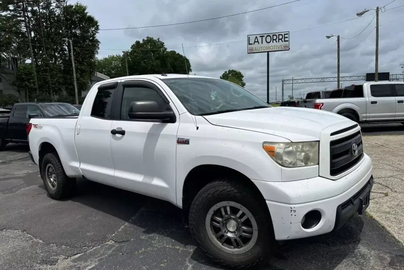 2011 Toyota Tundra Double Cab photo 1