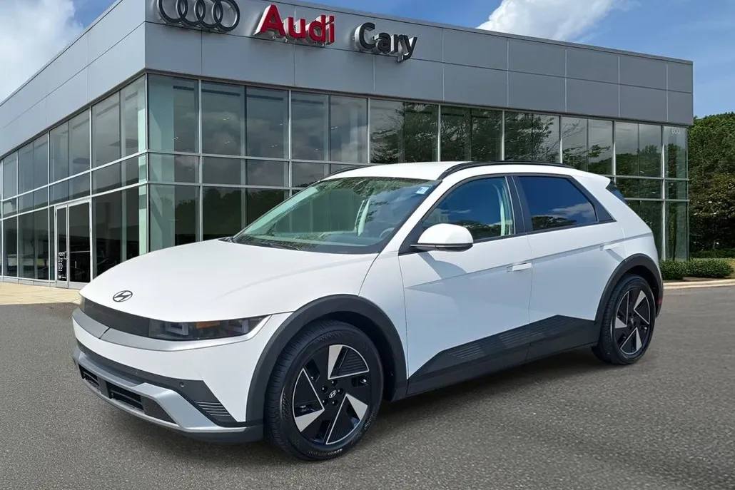 2025 Hyundai Ioniq 5 SEL photo 1