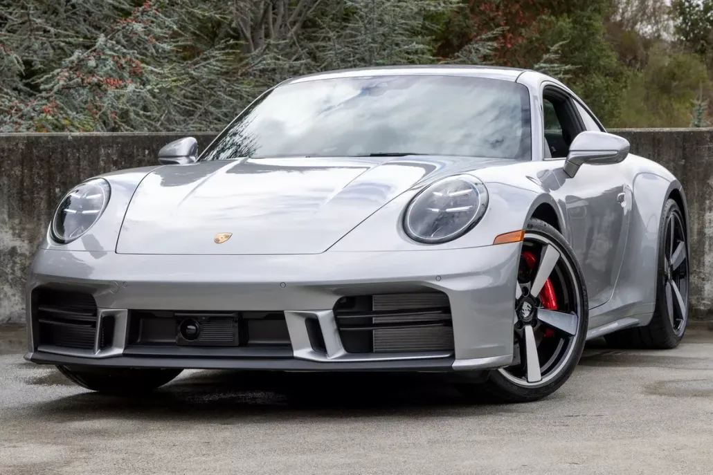 2025 Porsche 911 S photo 1