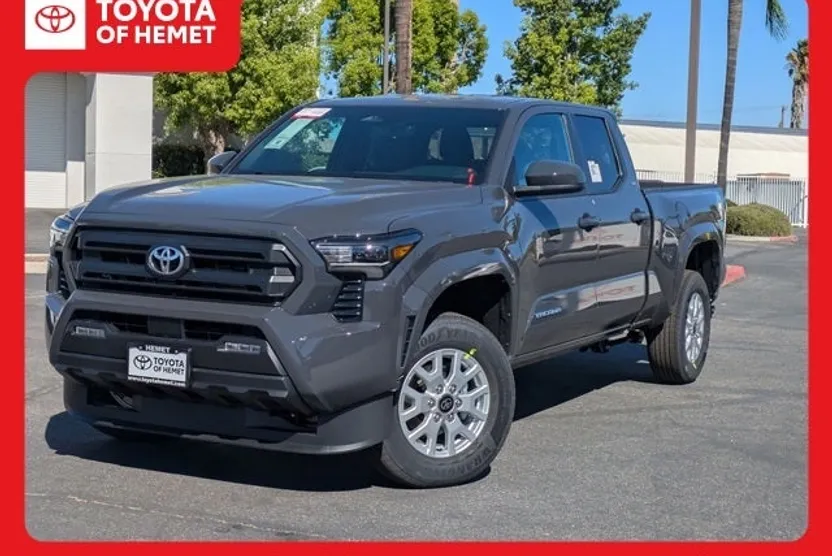 2025 Toyota Tacoma SR5 photo 1