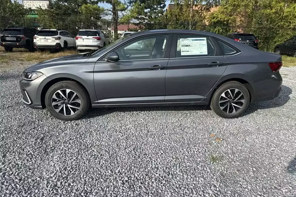 2025 Volkswagen Jetta 1.5T S photo 1