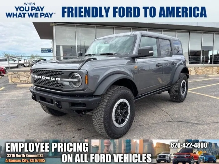 2024 Ford Bronco Badlands photo 1