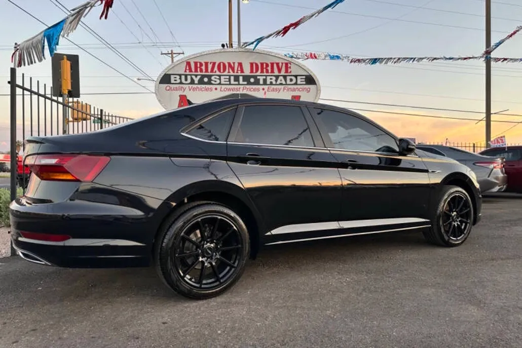 2019 Volkswagen Jetta SEL Premium photo 1