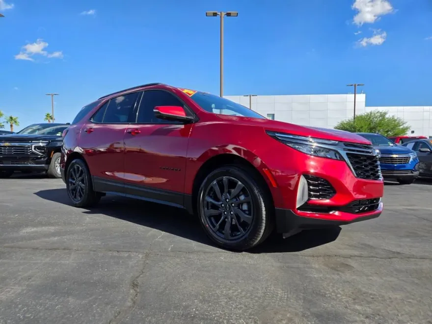 2023 Chevrolet Equinox RS photo 1