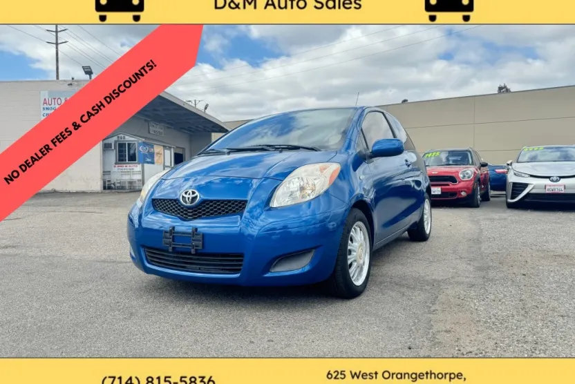 2012 Nissan Versa SL photo 1