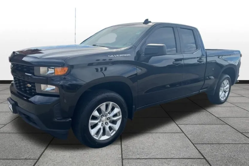 2022 Chevrolet Silverado 1500 Custom photo 1