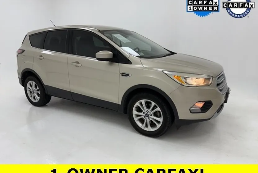 2017 Ford Escape SE photo 1