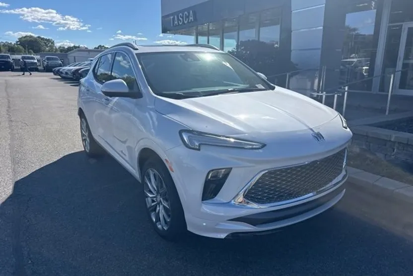 2026 Buick Encore GX Avenir photo 1
