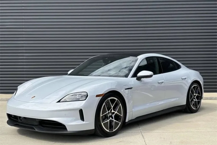 2025 Porsche Taycan Base photo 1