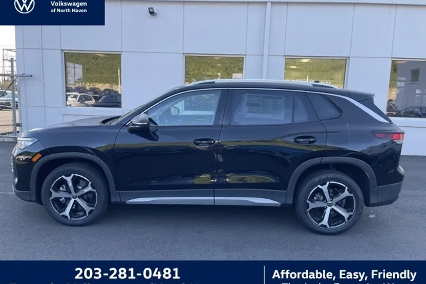 2025 Volkswagen Tiguan SE photo 1