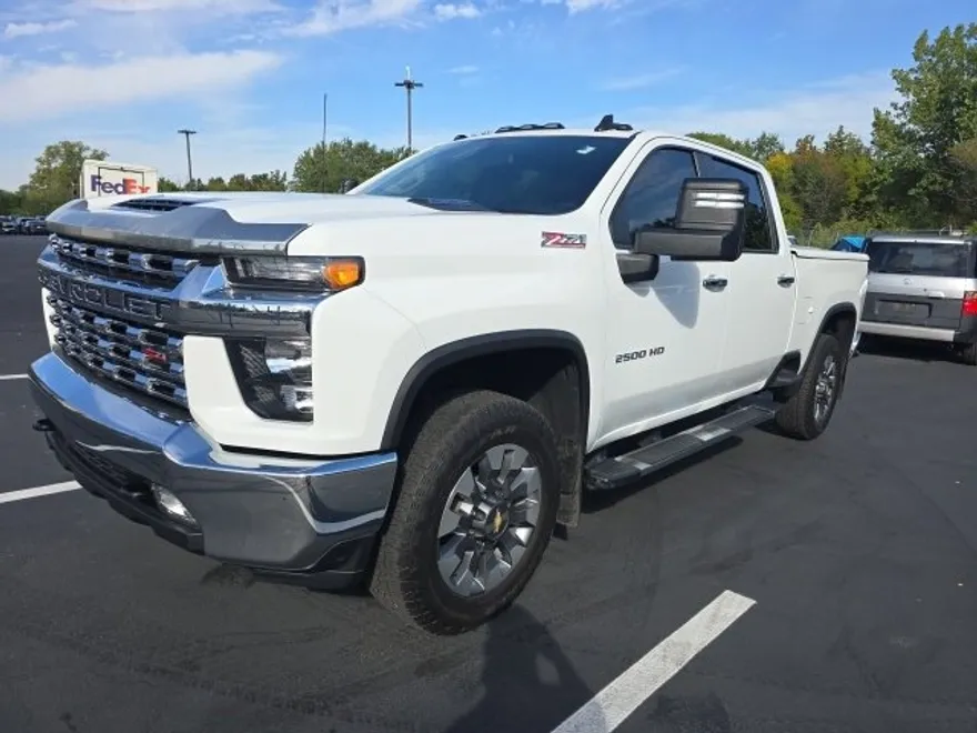 2022 Chevrolet Silverado 2500HD LT photo 1