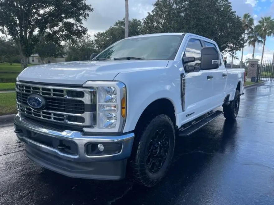 2024 Ford F-250 photo 1