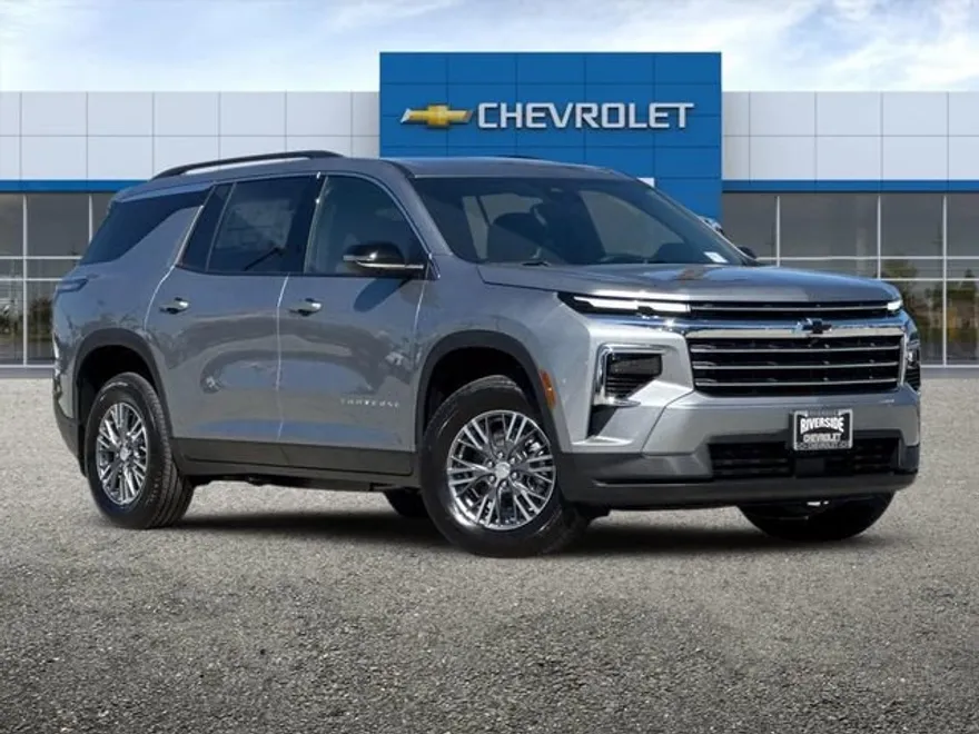 2026 Chevrolet Traverse photo 1