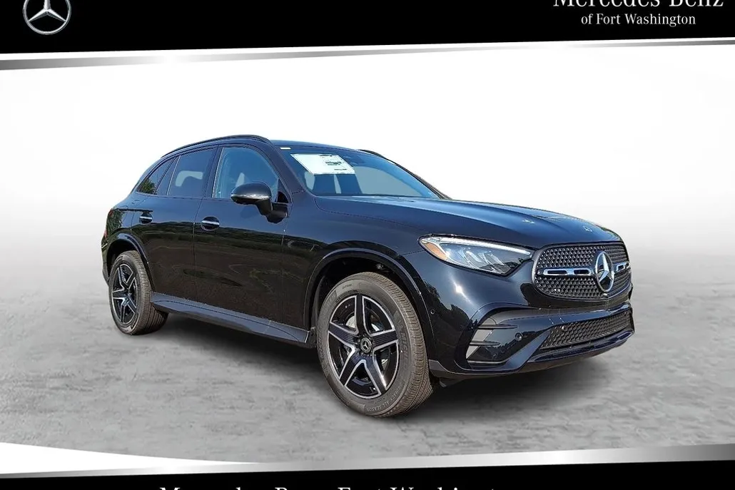 2025 Mercedes Benz GLC 300 4MATIC photo 1
