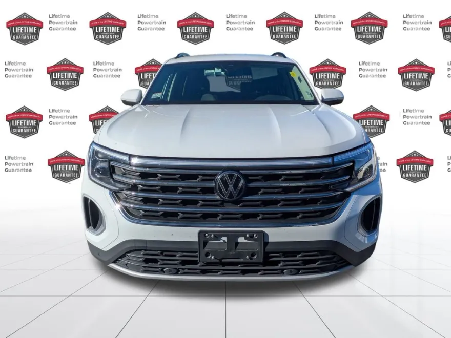 2024 Volkswagen Atlas SE Technology photo 1
