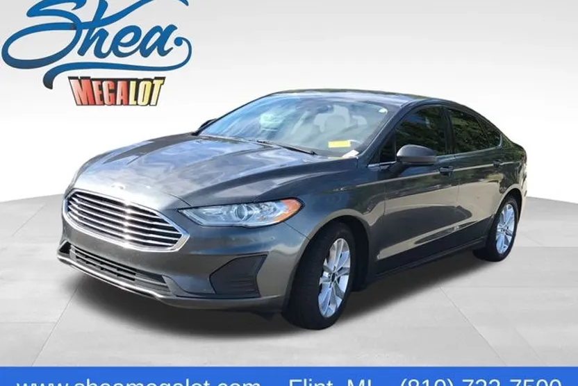 2020 Ford Fusion SE photo 1