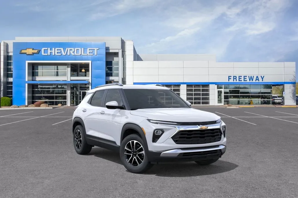 2026 Chevrolet Trailblazer LT photo 1
