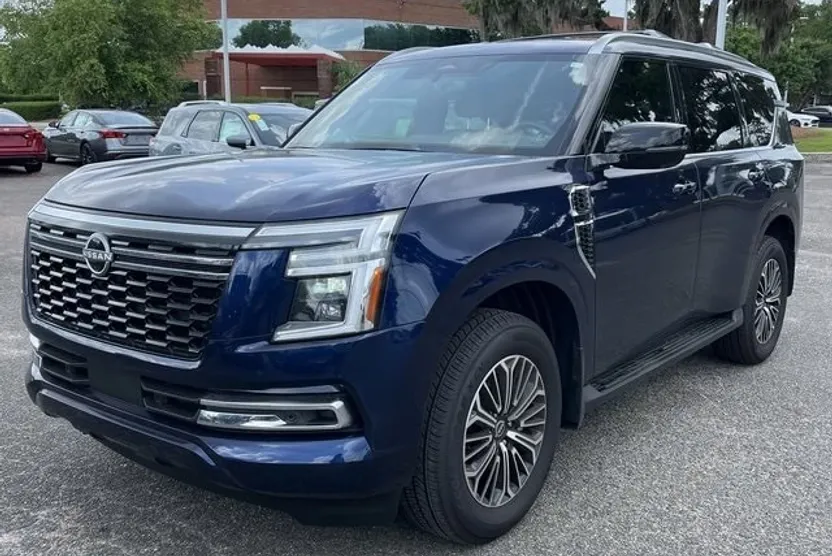 2025 Nissan Armada SL photo 1