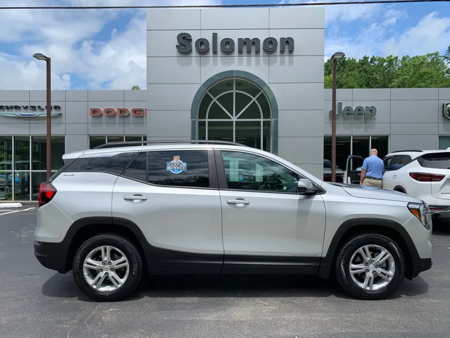 2022 Gmc Terrain SLE photo 1