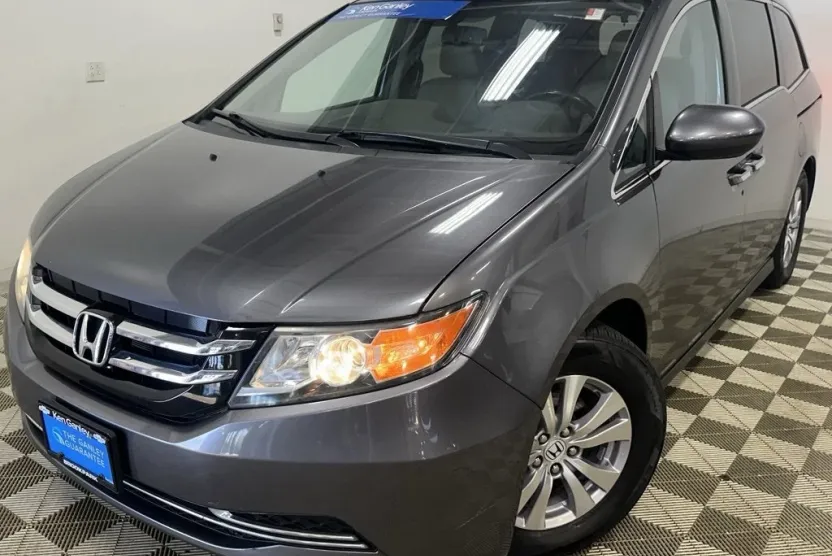 2016 Honda Odyssey EX-L photo 1