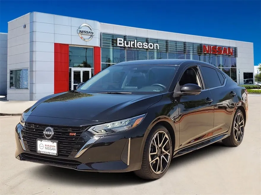 2024 Nissan Sentra SR photo 1