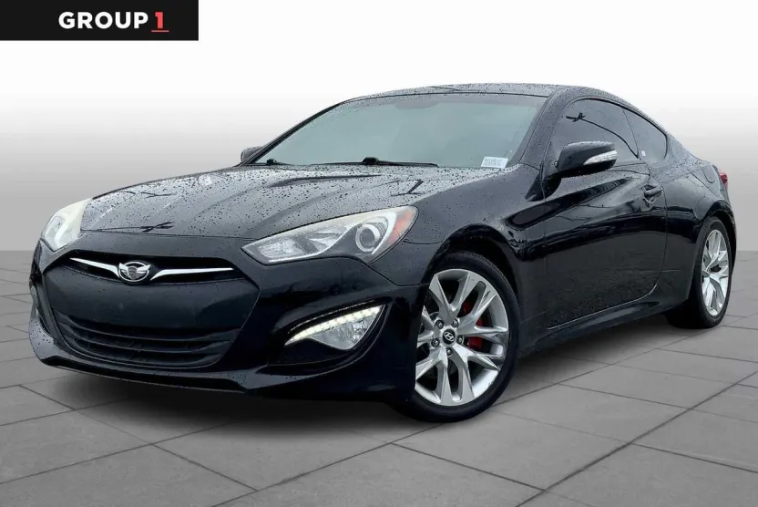 2014 Hyundai Genesis 3.8 photo 1