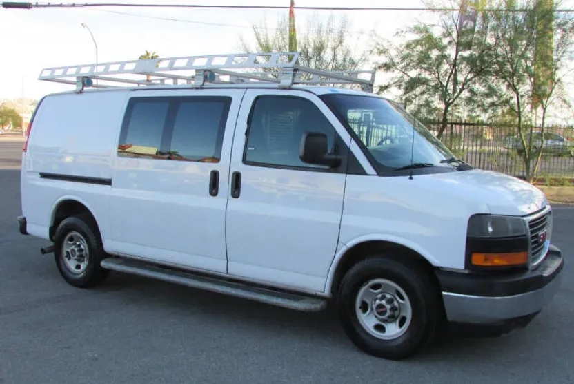 2018 Gmc Savana 2500 Cargo photo 1