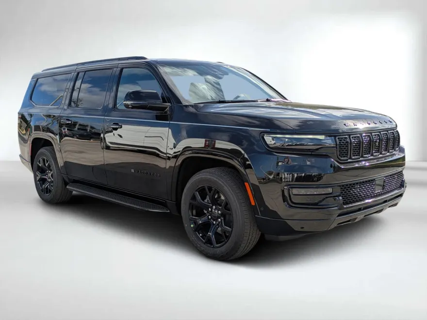 2025 Jeep Wagoneer L Series II photo 1