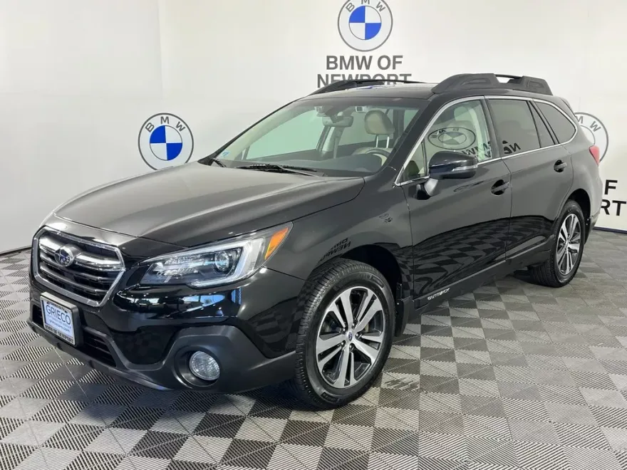 2019 Subaru Outback 2.5i photo 1