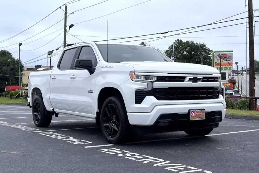 2022 Chevrolet Silverado 1500 RST photo 1