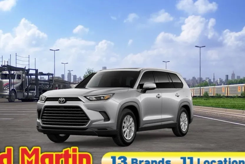 2026 Toyota Highlander Hybrid XLE photo 1