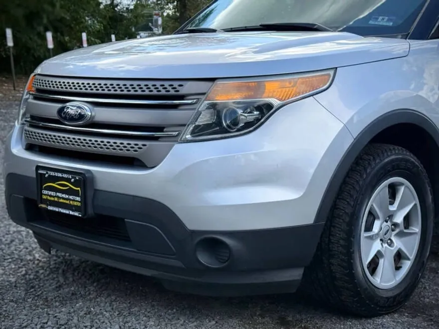 2014 Ford Explorer Base photo 1