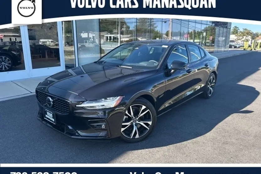 2024 Volvo S60 B5 Plus photo 1