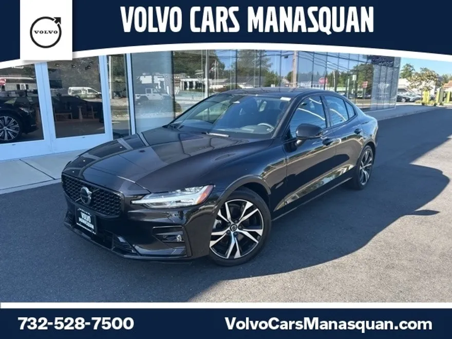 2024 Volvo S60 B5 Plus photo 1