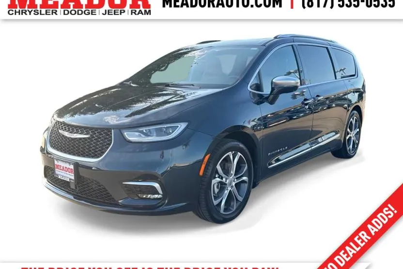 2024 Chrysler Pacifica Pinnacle photo 1