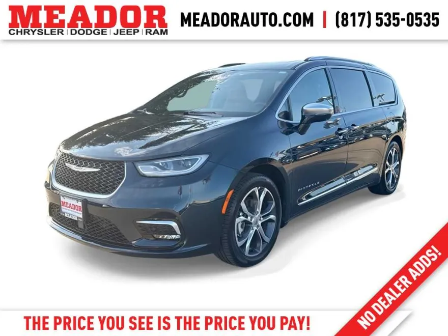 2024 Chrysler Pacifica Pinnacle photo 1