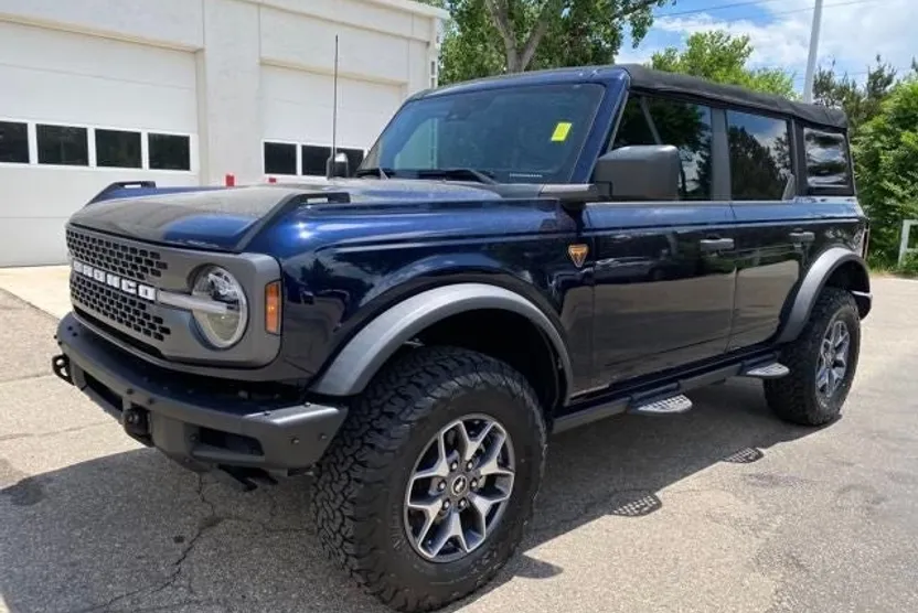 2021 Ford Bronco Badlands photo 1