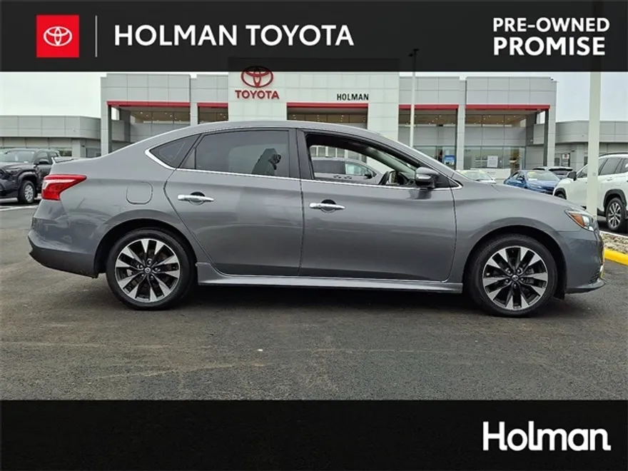 2019 Nissan Sentra SR photo 1