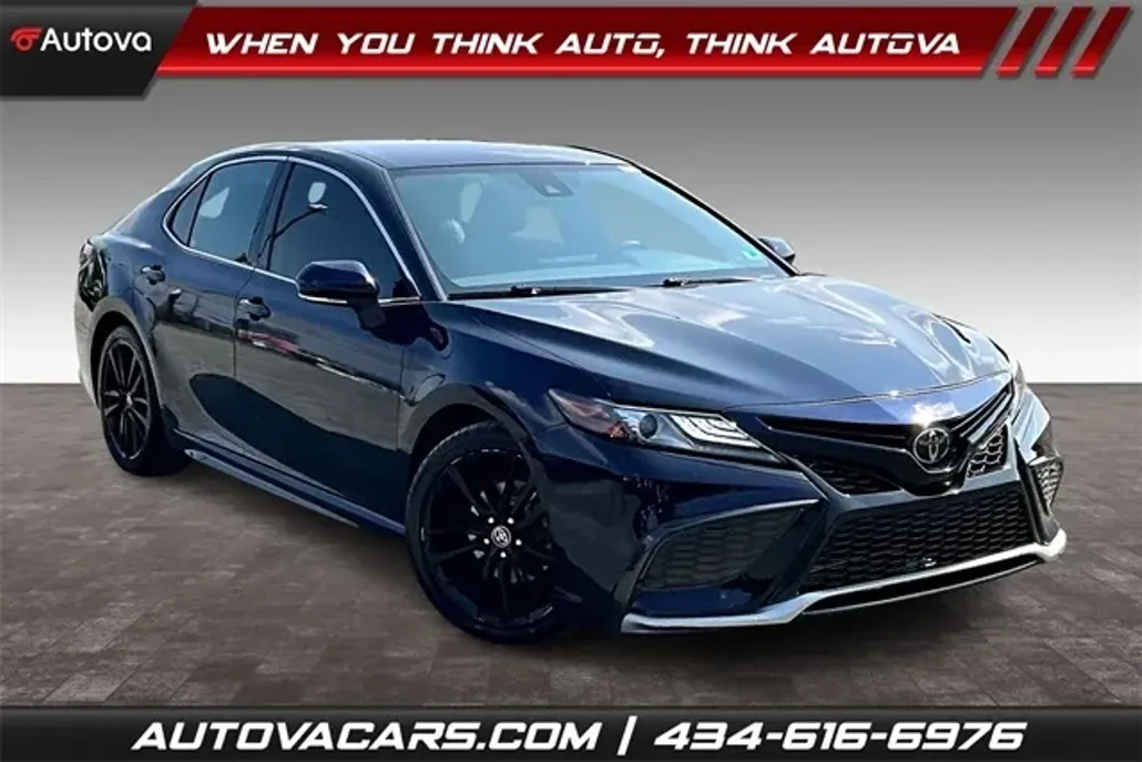 2022 Toyota Camry XSE photo 1