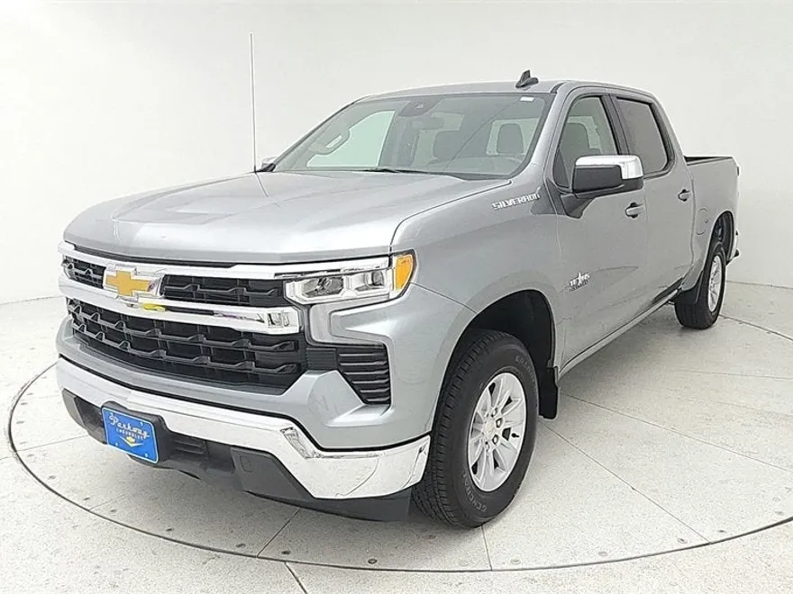 2025 Chevrolet Silverado 1500 LT photo 1