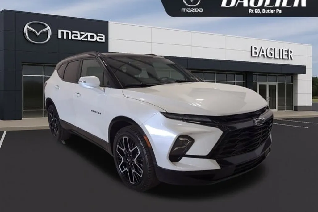 2023 Chevrolet Blazer RS photo 1