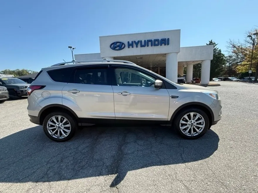 2018 Ford Escape Titanium photo 1