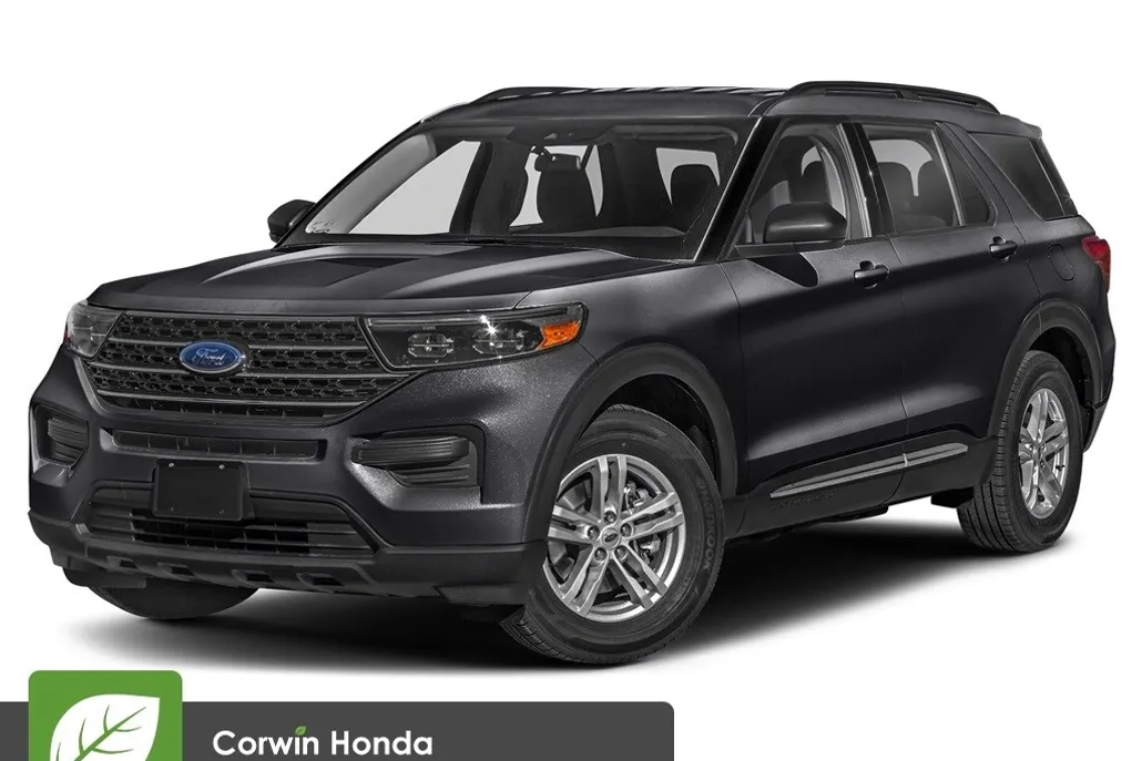 2023 Ford Explorer XLT photo 1