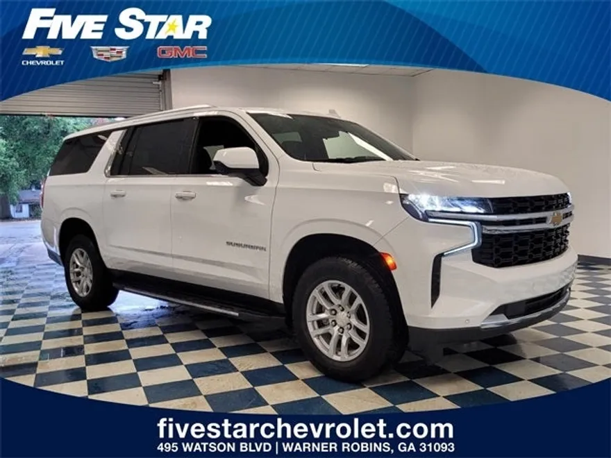 2023 Chevrolet Suburban LS photo 1