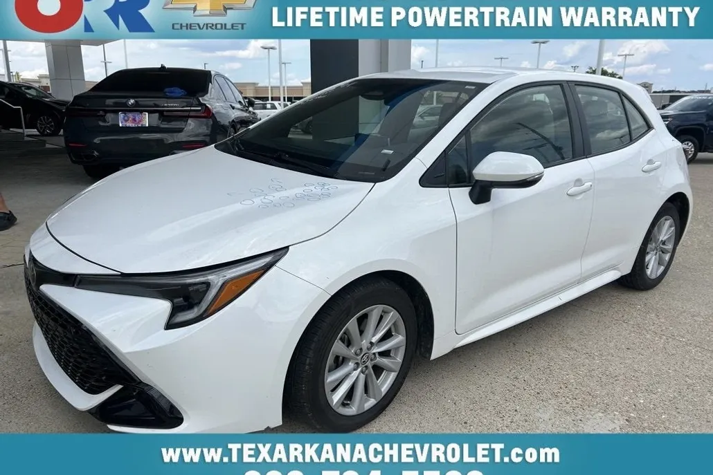 2023 Toyota Corolla SE photo 1