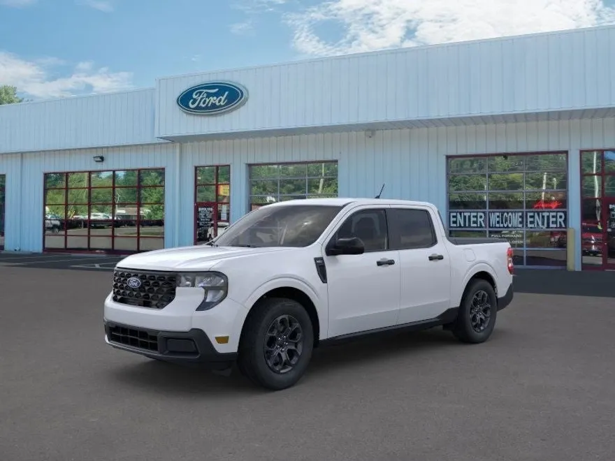 2025 Ford Maverick XLT photo 1