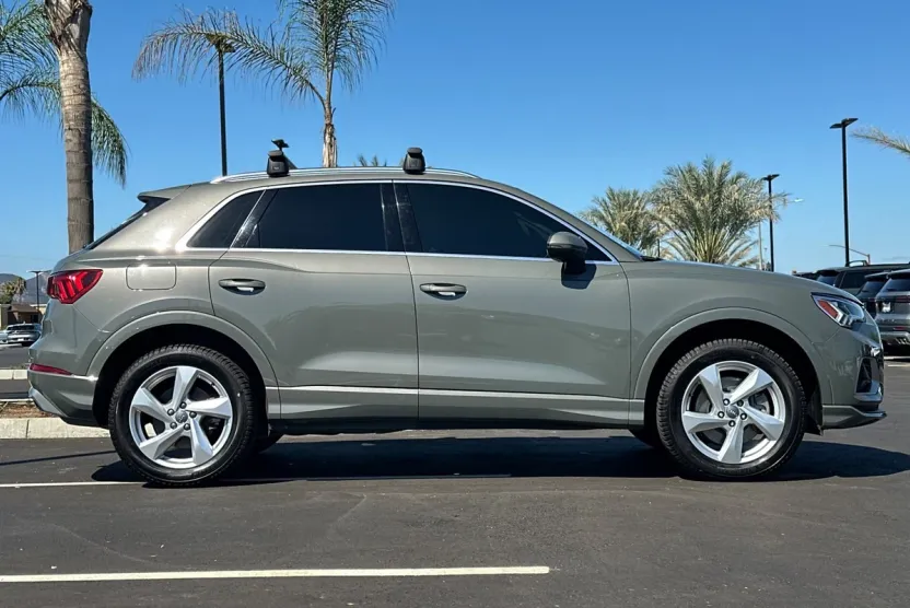 2019 Audi Q3 Premium Plus photo 1