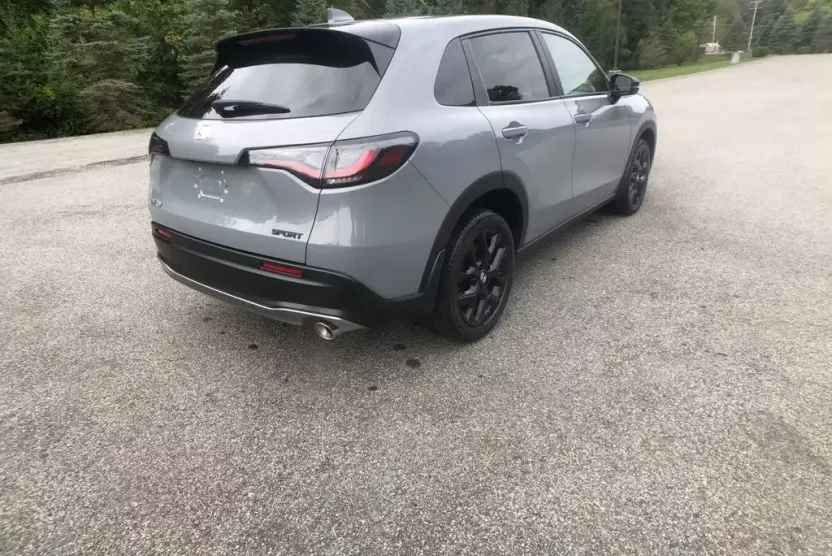 2023 Honda HR-V Sport photo 1